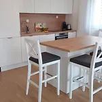 Sarah Appartamento Kaštel Novi