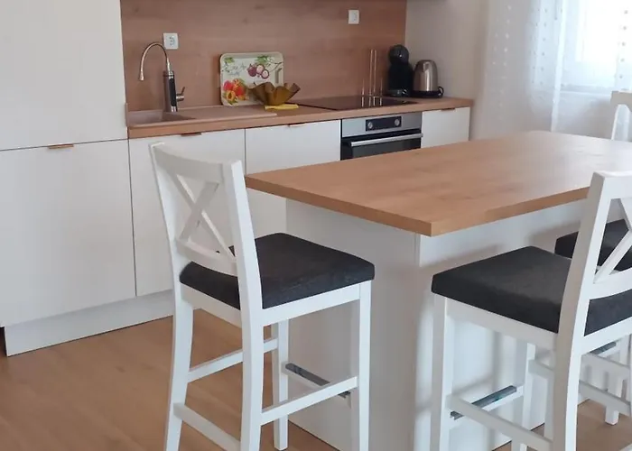 Sarah Διαμέρισμα Kaštel Novi